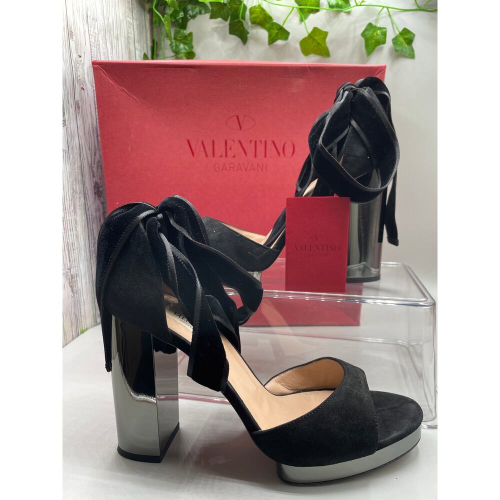 Valentino Garavani Velvet Strap Black Womans Heels msrp $995.00 size 39